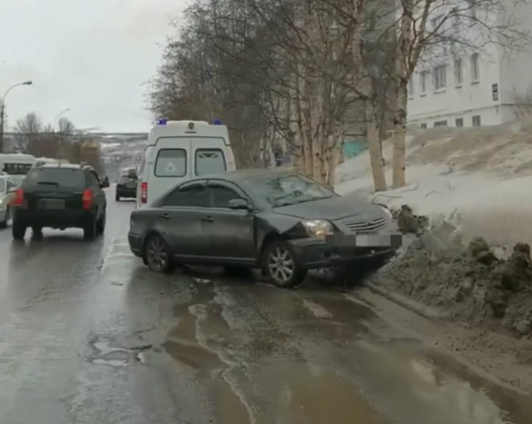 Последствия ДТП в Мурманске попали на видео ДТП