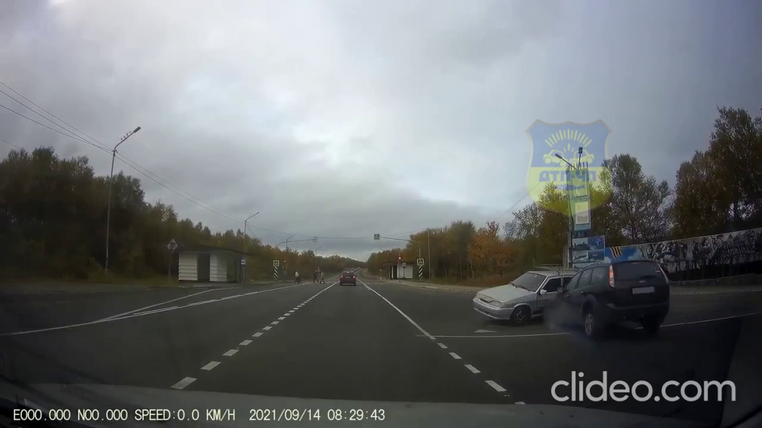 Момент жесткой аварии в Мурманской области попал на видео ДТП