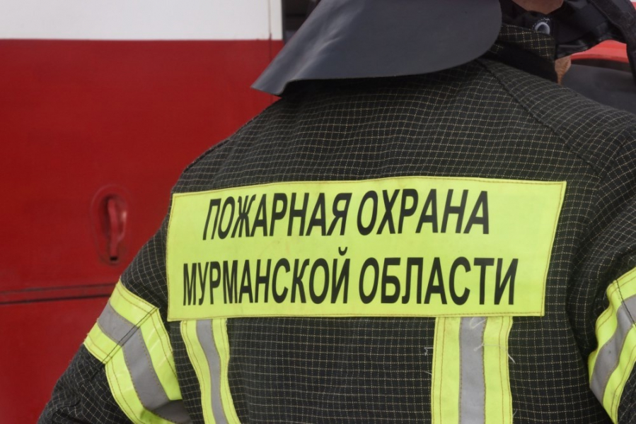 Два человека пострадали в аварии с мазутовозом Пожарные