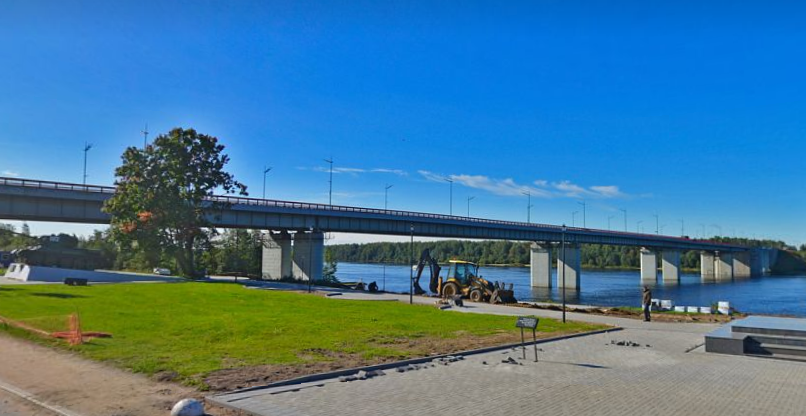 Водителей из Мурманской области предупредили о разведении моста Ладожский мост