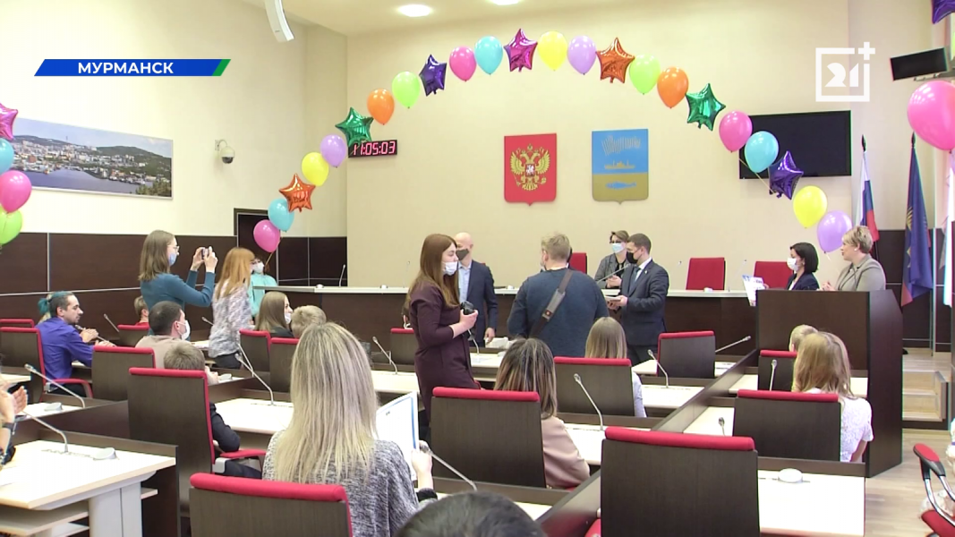 Мурманчанам выдали сертификаты на покупку квартир Праздник