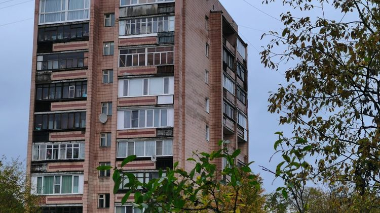 Стала известна стоимость самой дешевой квартиры в Мурманске Дом