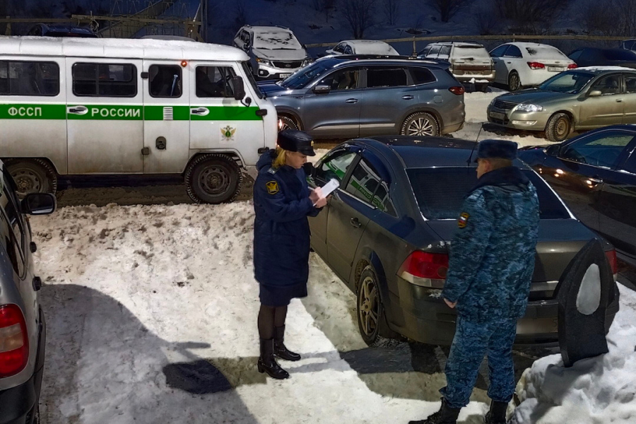Из-за своей медлительности северянка осталась без машины Машина