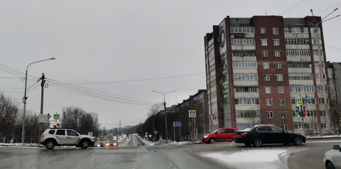 Агрессивный мужчина ночью устроил дебош в одном из баров в Мурманской области Апатиты