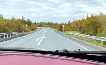 Популярный певец поделился видеороликом из Мурманской области Дорога