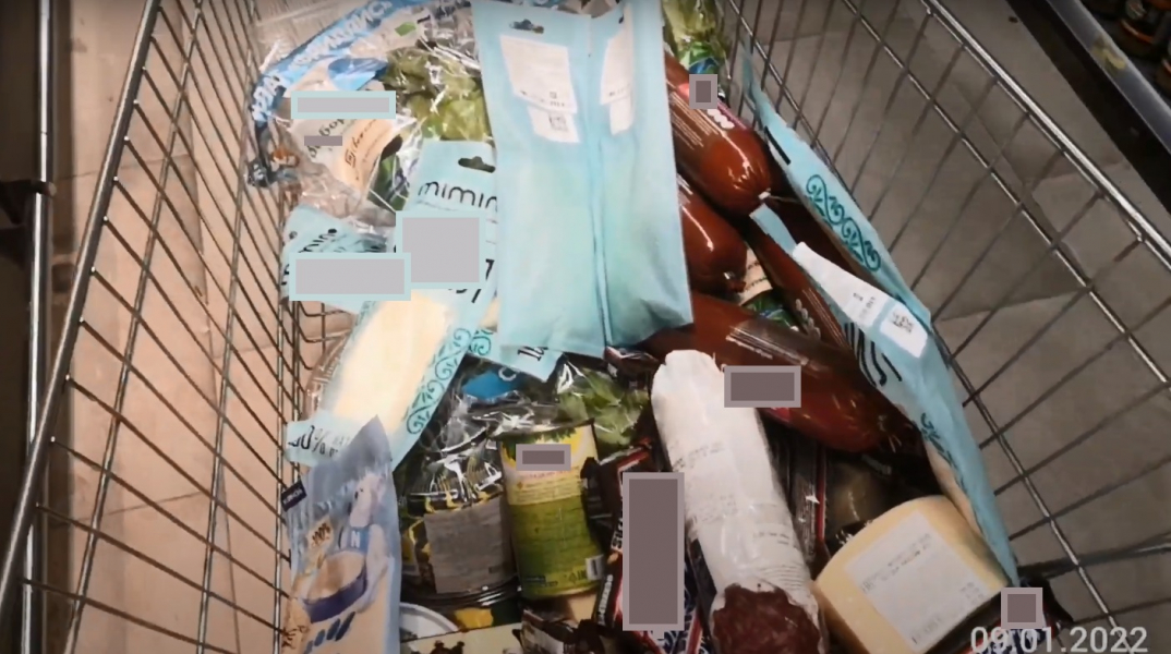 Прилавки магазина крупной торговой сети в Мурманске завалены просрочкой Просроченные товары