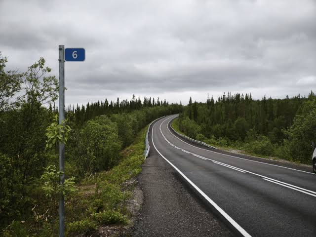 Серьёзного нарушителя обнаружили в Териберке Дорога