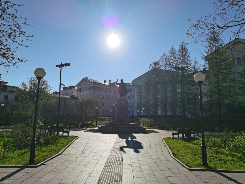 На Мурманскую область надвигается сильная жара Площадь, памятник