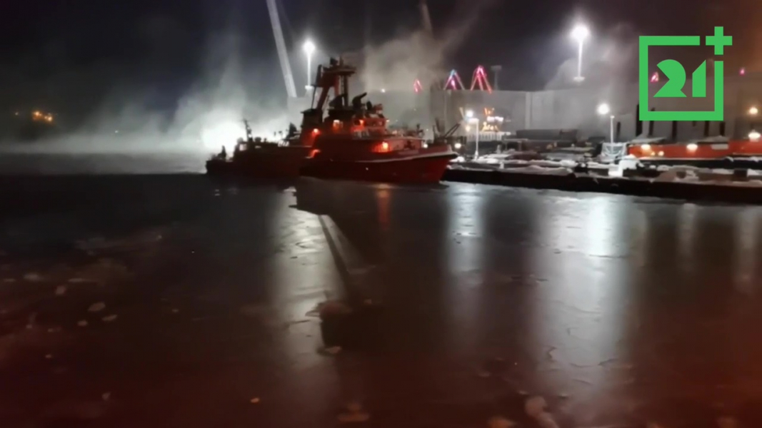 Кольский залив в Мурманске замерз Мурманск
