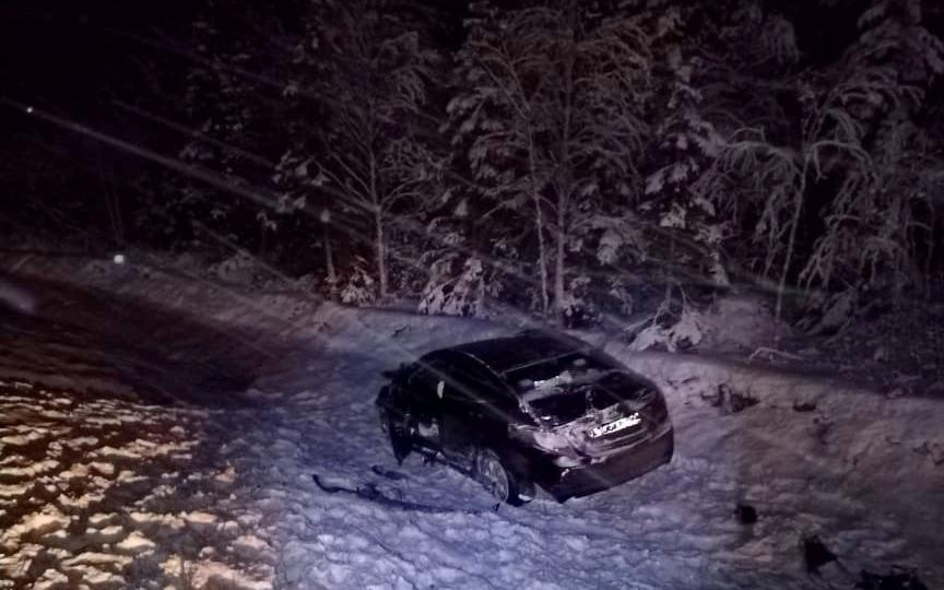 В Мурманской области автомобиль вылетел с дороги в кювет ДТП