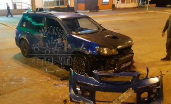 Автомобиль перевернулся в Мурманске ДТП