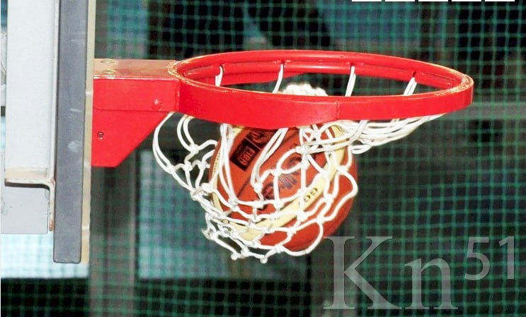 Восемь часов баскетбола: в Мончегорске на День Победы играли в 3х3