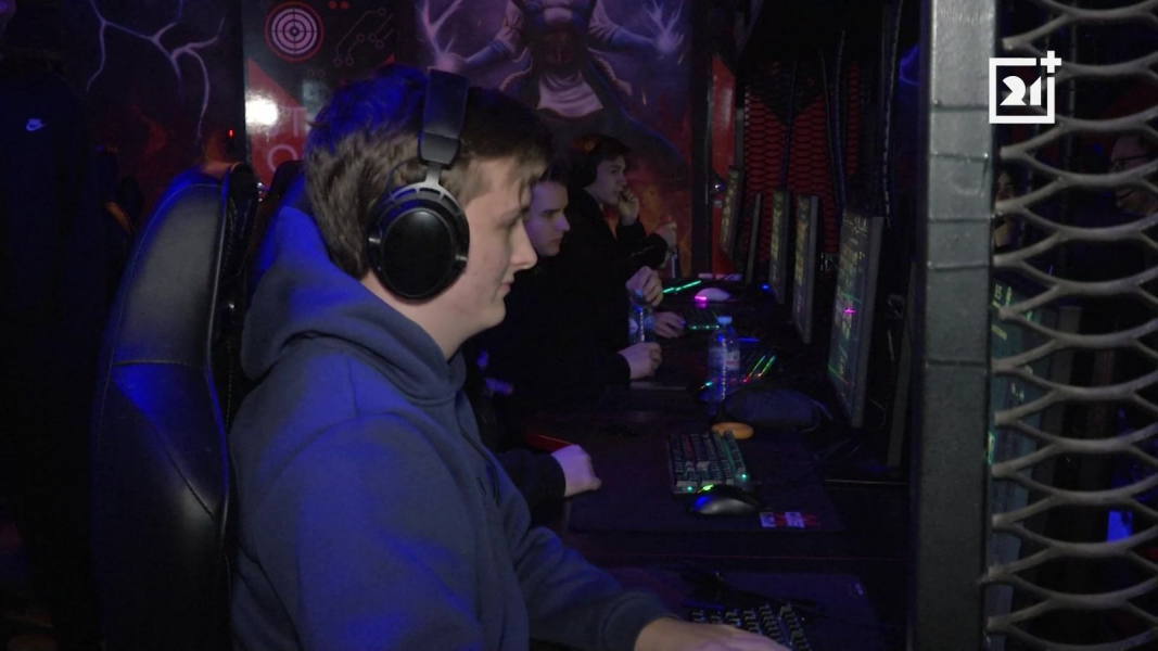 Матчи по Dota 2 прошли в Мурманске Игра