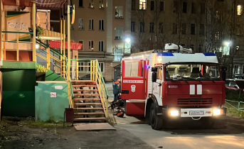 В жилом доме в центре Мурманска произошел серьезный пожар Пожар