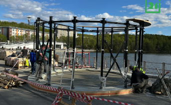 оявление кафе на набережной Семёновского озера вызвало споры среди мурманчан Кафе
