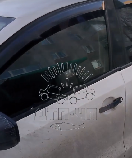Громкая музыка в автомобиле Автомобиль