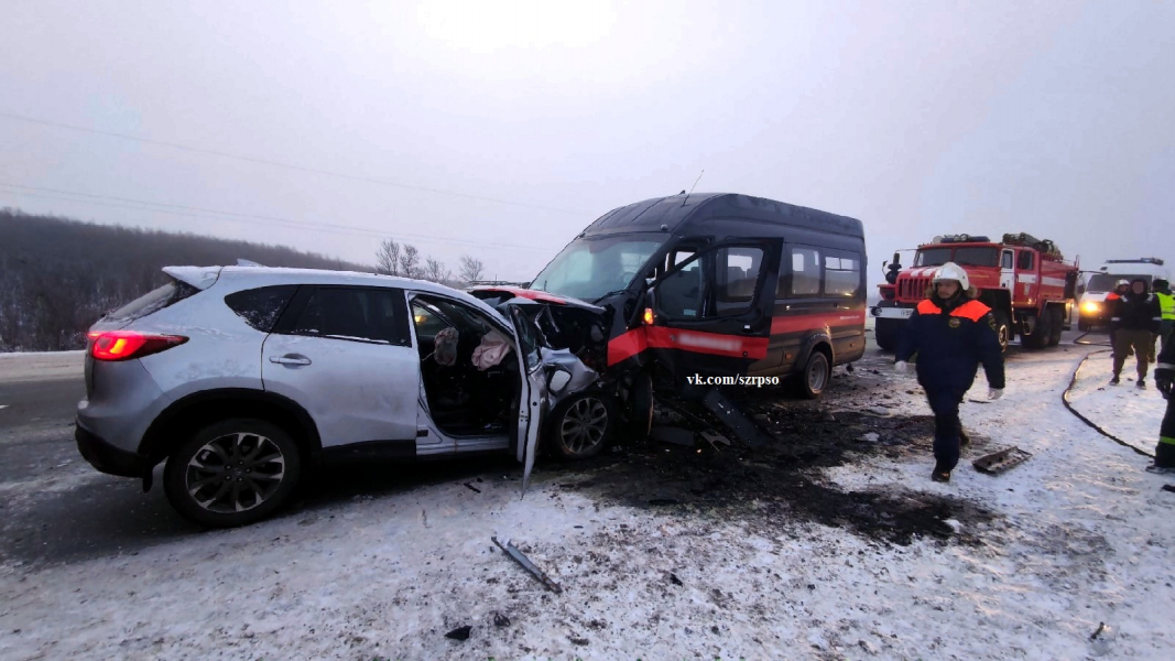 Появились кадры с места страшной аварии под Мурманском ДТП