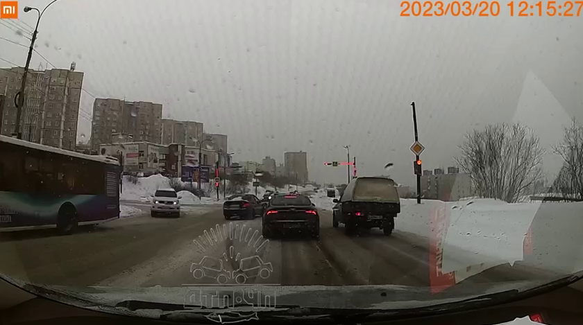 Опасный маневр в Мурманске Дорога