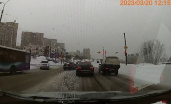 Опасный маневр в Мурманске Дорога