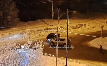 Момент ДТП на перекрестке в Мурманске попал на видео ДТП