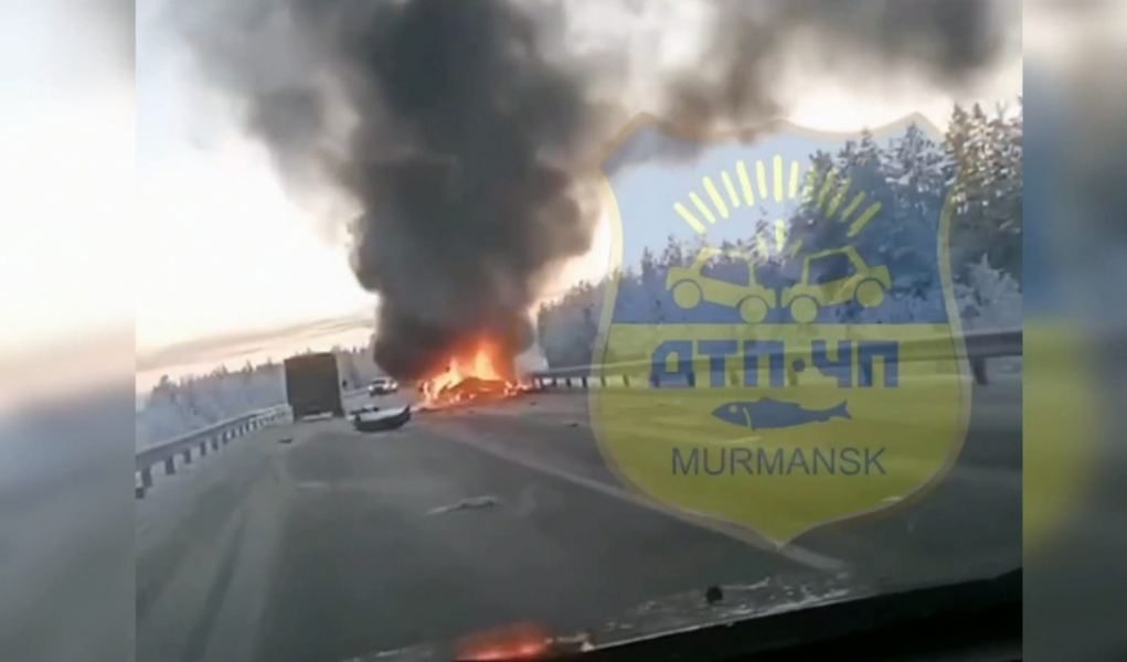 На трассе в Мурманской области загорелся автомобиль Пожар