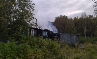 Частный дом сгорел в Мурманской области Пожар