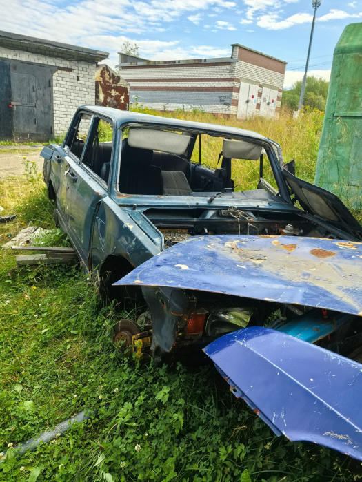 Автомобиль
