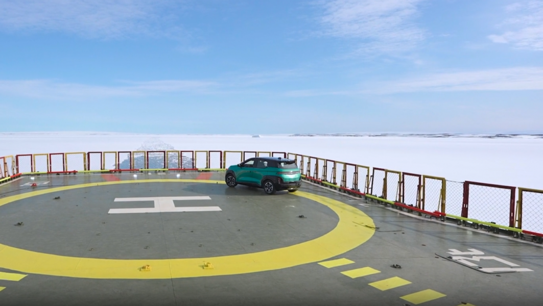 Российский электромобиль дошел до Северного полюса Автомобиль