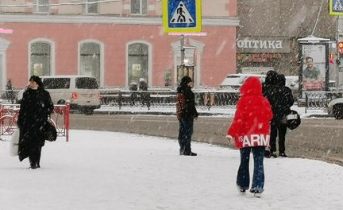 Поход в торговый центр закончился для 20-летней мурманчанки в полиции Люди