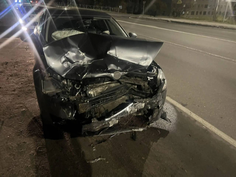 15-летний подросток на питбайке попал в аварию в Мурманске 15-летний подросток на питбайке попал в аварию в Мурманске