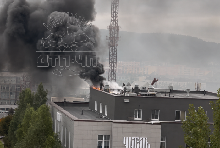 Библиотека загорелась в Мурманске. Появились подробности