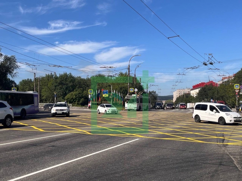 Новая разметка украсила очередной перекресток в Мурманске Мурманск