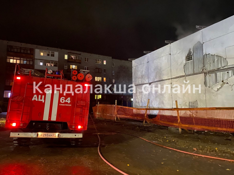 Соцсети: в Мурманской области горело новое здание транспортной полиции Пожар