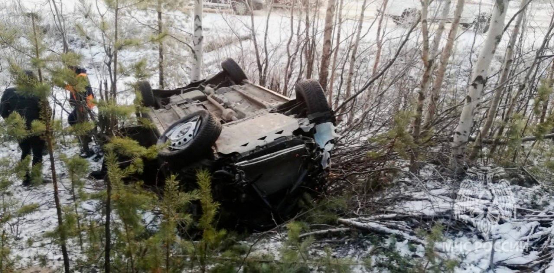 В Мурманской области автомобиль вылетел с дороги и перевернулся ДТП