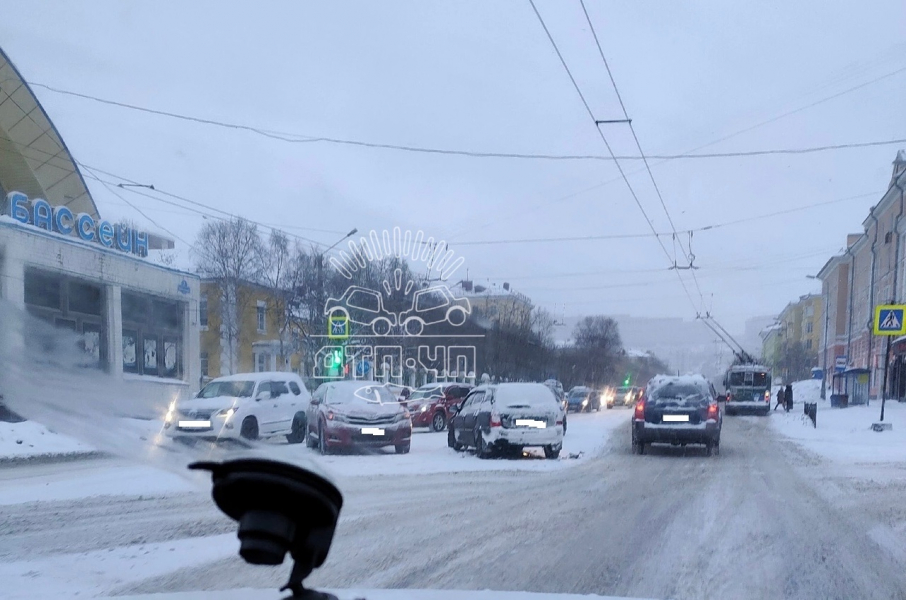 ДТП в Мурманске Пробка
