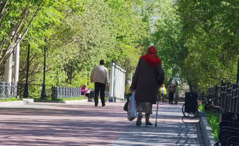 Прохожие
