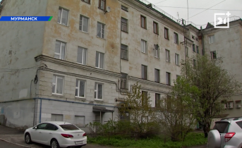Жалобы мурманчан дошли до «управляшки»: жилой дом приведут в порядок Дом