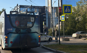 Стала известна причина огромной пробки в центре Мурманска ДТП