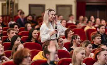 Первокурсников мурманских вузов пригласили на экскурсию на предприятия «Норникеля» Встреча