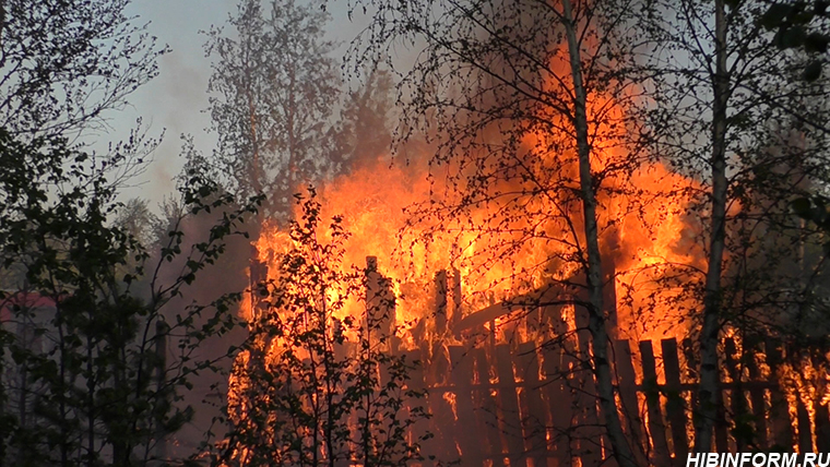 В Кировске произошло возгорание в доме Пожар