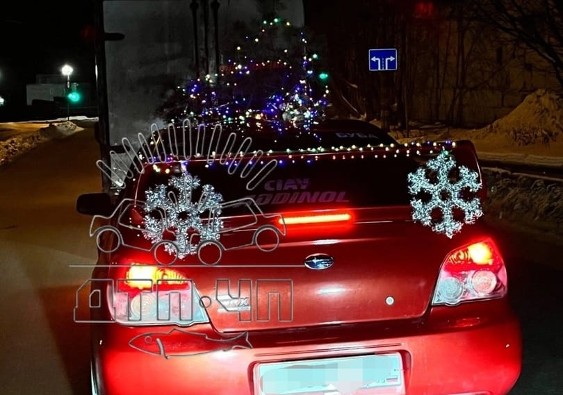 Новогодний автомобиль Автомобиль