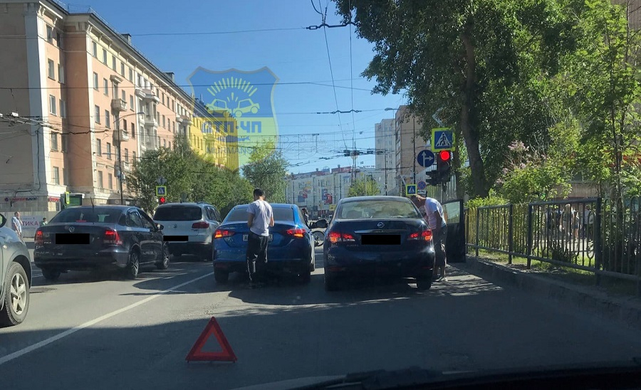 В центре Мурманска произошло ДТП, фото Авария