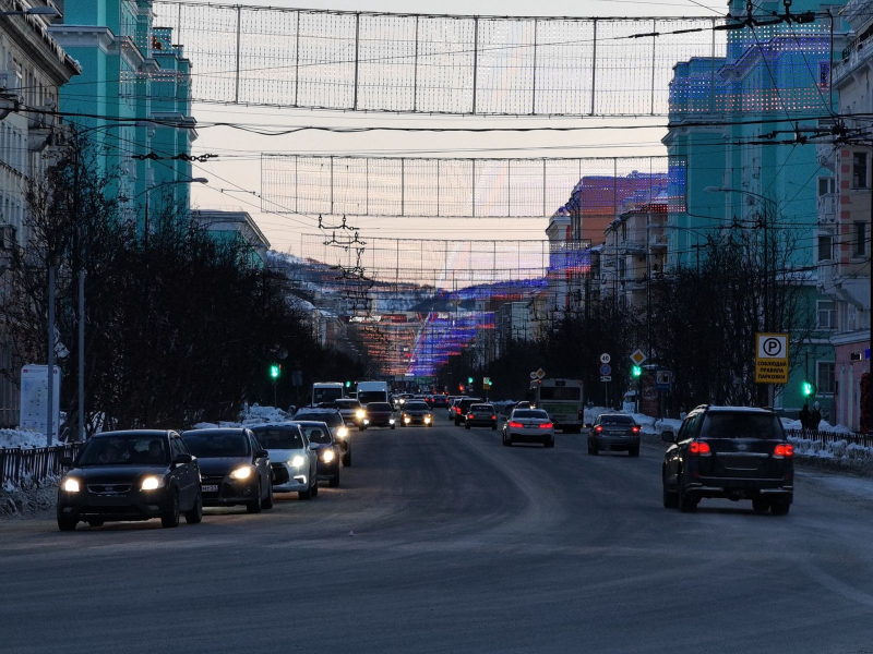 В центре Мурманска запретят остановку и стоянку Проезжая часть, Мурманск