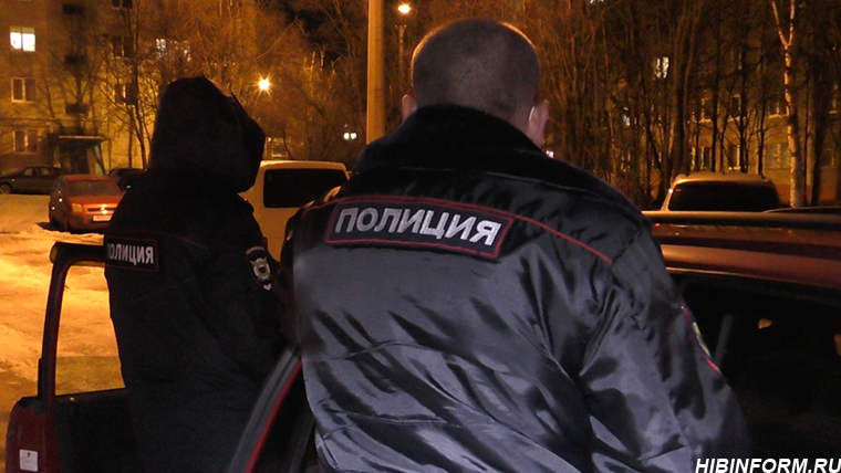 Полицейские задержали за рулем 16-летнего пьяного подростка в Мурманской области Полиция