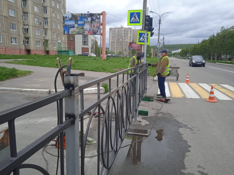 Новые дорожные знаки устанавливают в Мурманской области Дорожные знаки