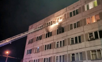 В Мурманской области произошел серьезный пожар в доме гостиничного типа Пожар
