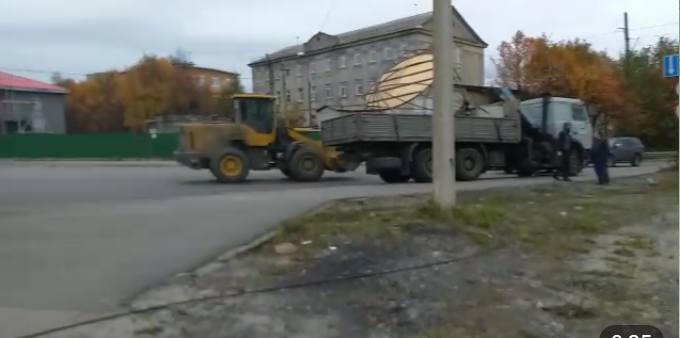 Автомобиль сбил кабель сотовой связи в Мурманской области Авто