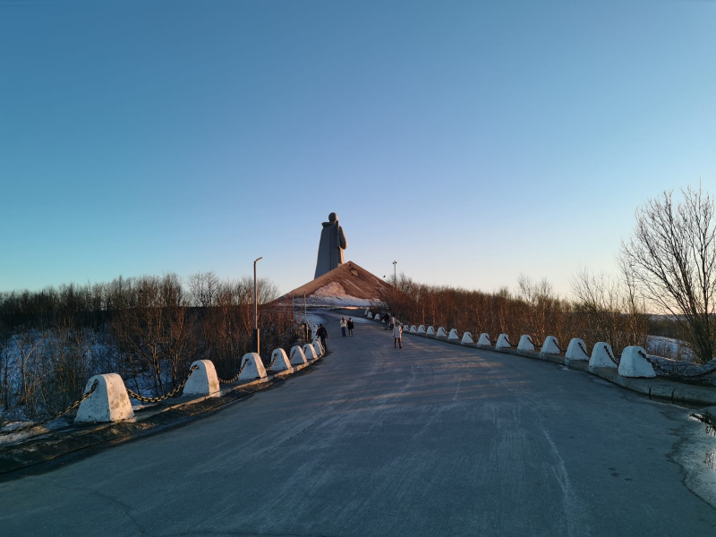 В Мурманске перекрыли проезд к Алеше Алеша