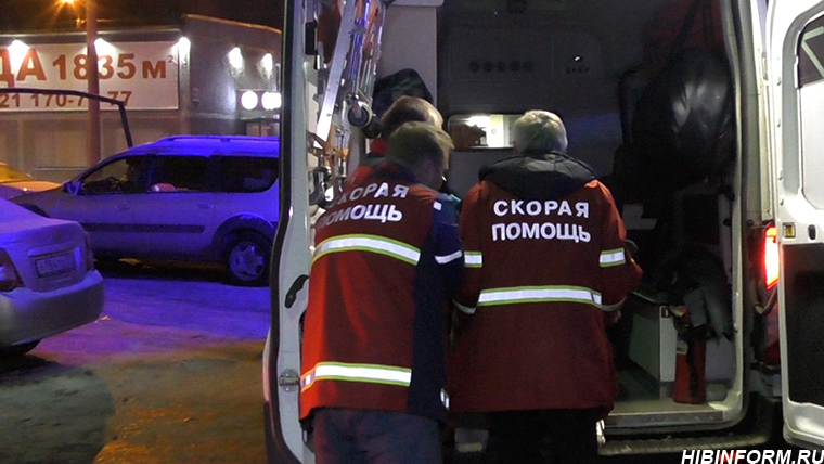 Мужчина умер в реанимации после пожара в Мурманской области Пожарные