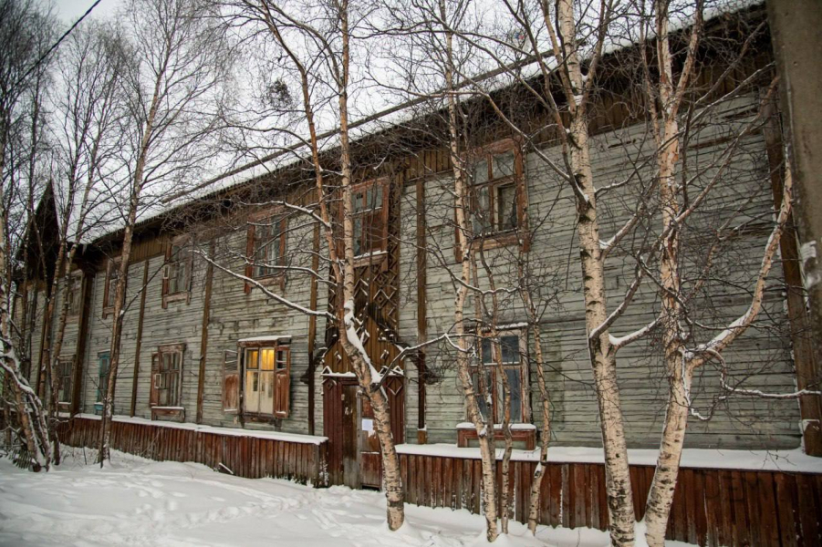 «Опасно для жизни»: в мурманском доме ввели режим повышенной готовности Мурманск